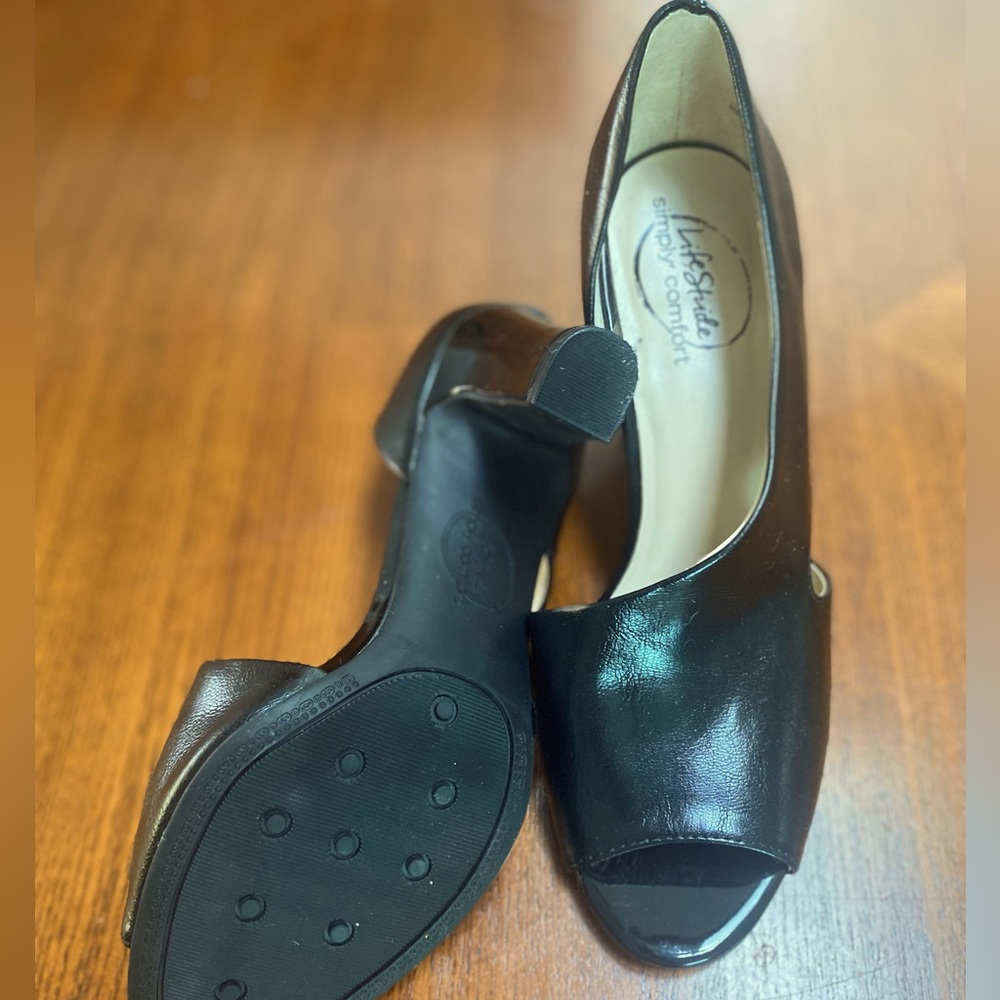 Like New Life Stride Simply Comfort Dress Shoes size 5 1/2